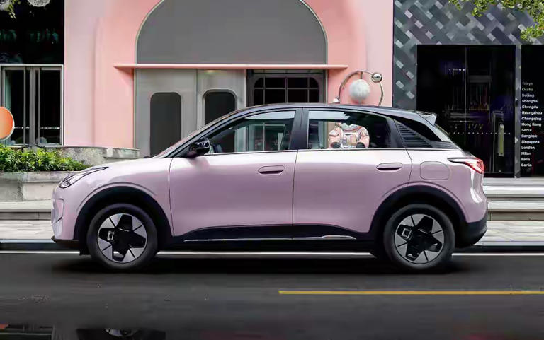 吉利放大招！星愿降价至5.98万，比亚迪海鸥销量暴跌78%，扛不住了？