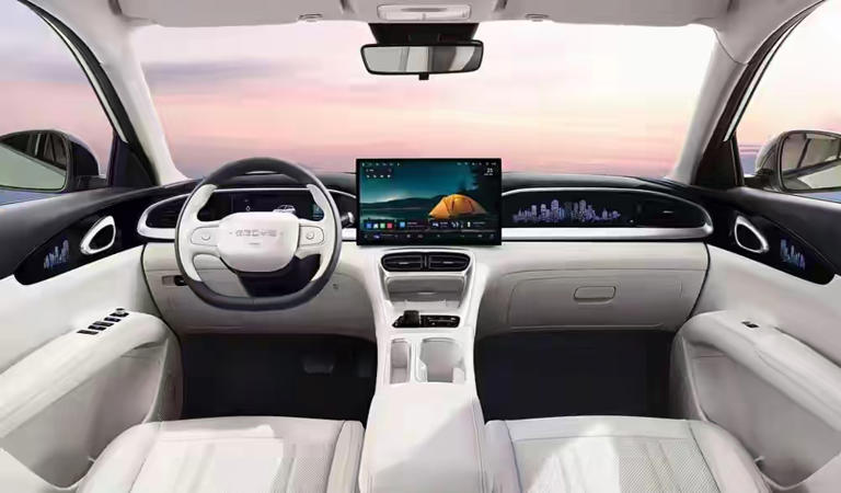 吉利放大招！星愿降价至5.98万，比亚迪海鸥销量暴跌78%，扛不住了？