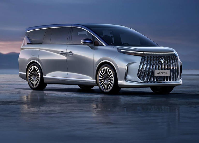 北汽极狐“问道V9”4月22日开启预售高端MPV续航超千公里引期待