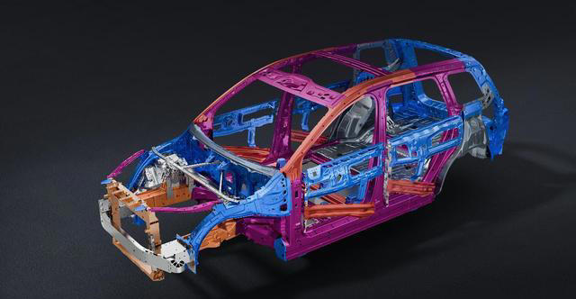 刀片电池+闪充，腾势N8L闪充版技术拉满