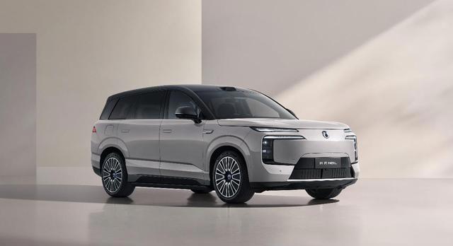 刀片电池+闪充，腾势N8L闪充版技术拉满