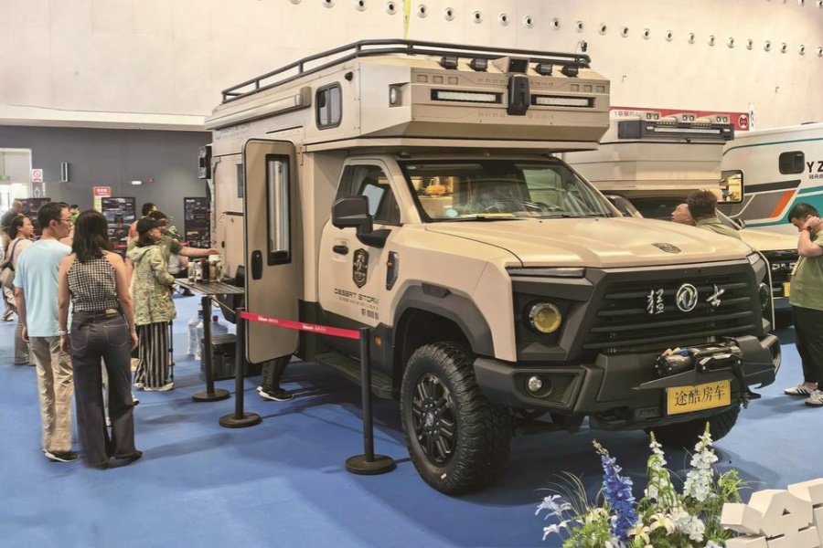 东风猛士亮相广州国际房车展
