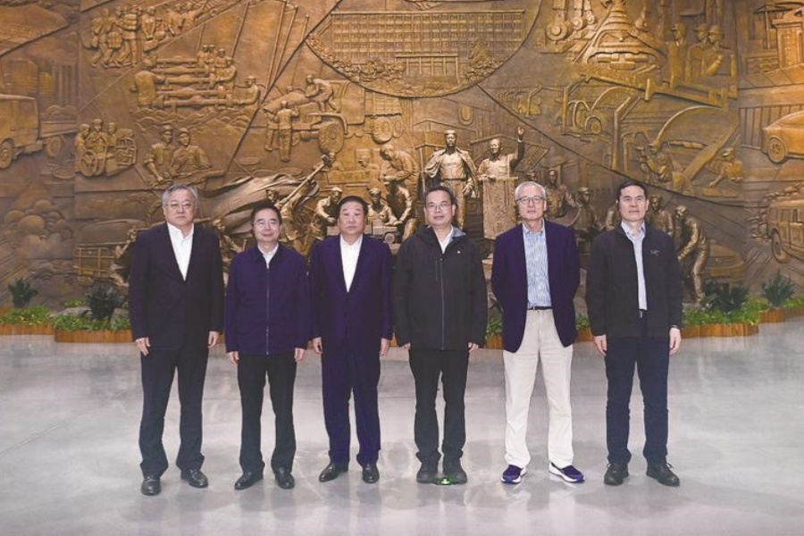 公司外部董事调研十堰襄阳基地