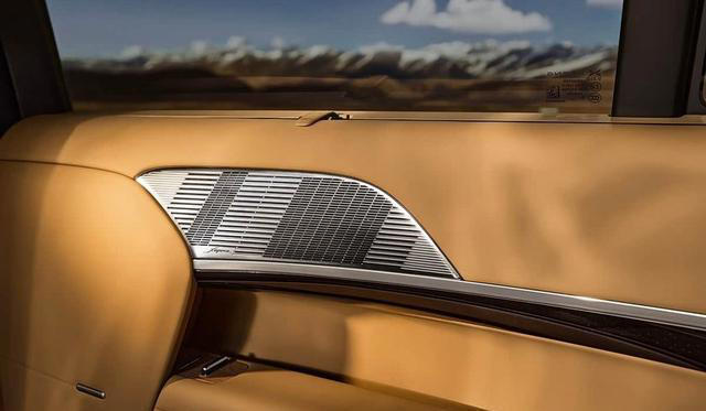 小鹏GX内饰官图曝光：环抱座舱+17.3英寸巨屏，后排媲美头等舱？