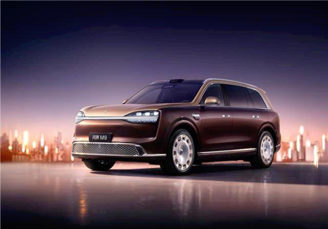 新款问界M9亮相,6颗激光雷达+续航超1500km,动力尺寸全面提升! 新款问界M9亮相,6颗激光雷达+续航超1500km,动力尺寸全面提升!