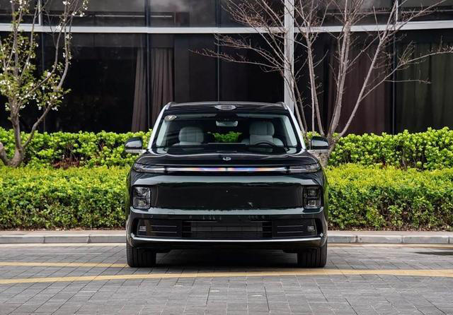 零跑D19更多消息星环灯带+VLA高阶智驾预售25万