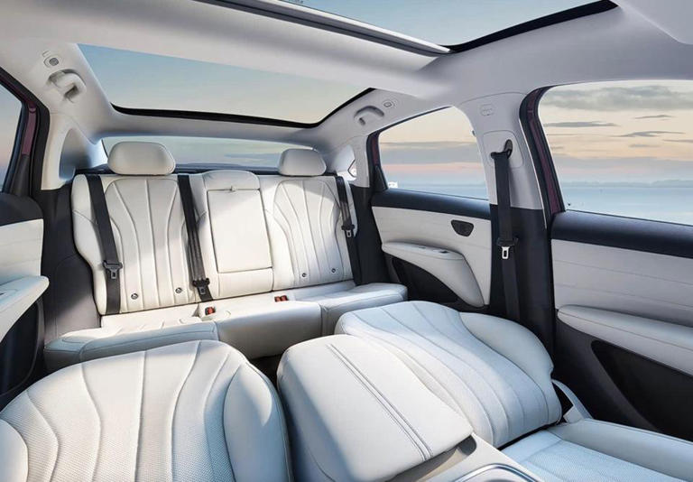 极狐S3官图正式发布，车长近5米，将于4月24日开启预售