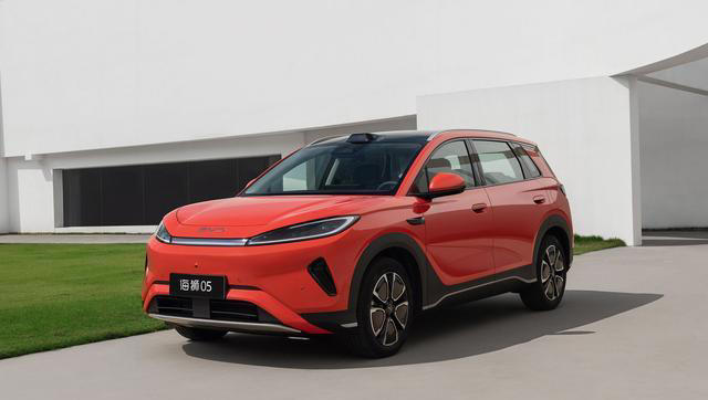 续航2105km，比亚迪新车上市，9.79万起