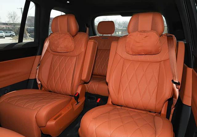 大众的大型SUV，车长5.2米6座布局，517马力百公里加速5.6秒