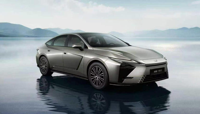 北京车展上市新车盘点：新势力比大，自主品牌比省，雷克萨斯ES直接降8万