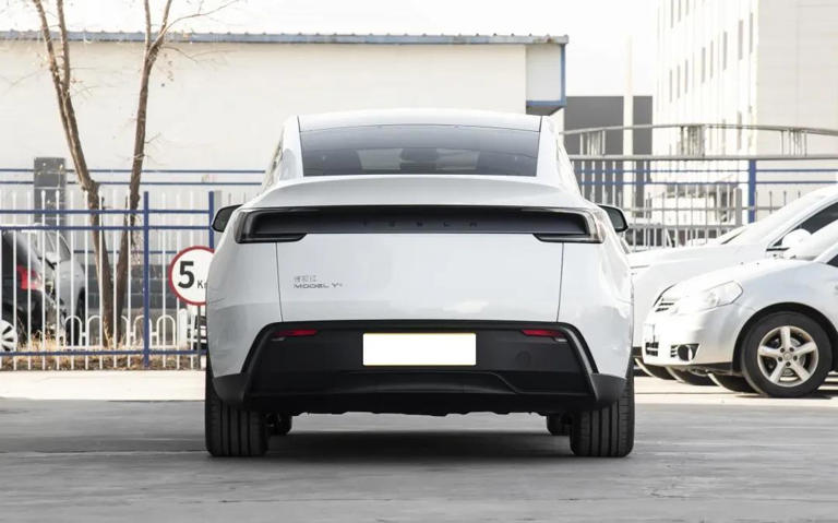 25万左右，从家用到自驾游，这3款纯电SUV，是很多人绕不开的