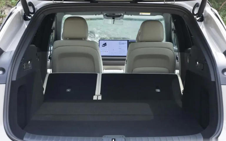 25万左右，从家用到自驾游，这3款纯电SUV，是很多人绕不开的