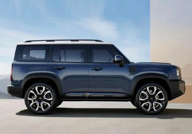 抢钛7的饭碗？银河战舰700将上市，方盒子+AI四驱，预计18万起