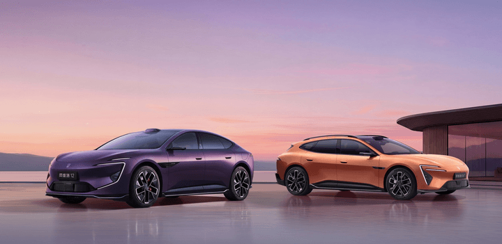 阿维塔双车闪耀登场:新12重塑豪华,06T开启全场景运动轿车新篇章 阿维塔双车闪耀登场:新12重塑豪华,06T开启全场景运动轿车新篇章