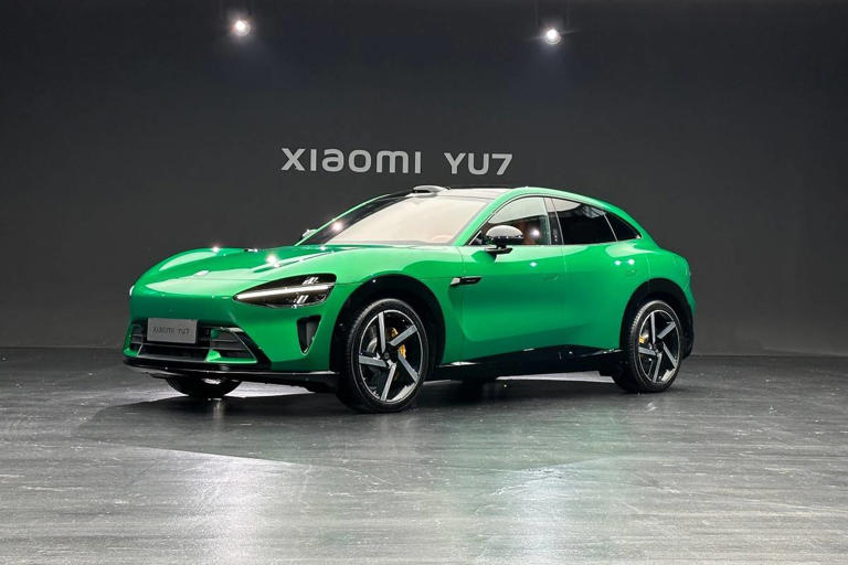 新能源SUV激战正酣：奥迪E7X携900V入场，问界M7、小米YU7如何接招？