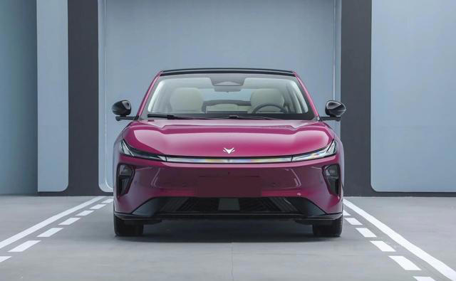 要性价比就看它!极狐S3长超4米9、纯电续航660km,预售6.48万起 要性价比就看它!极狐S3长超4米9、纯电续航660km,预售6.48万起