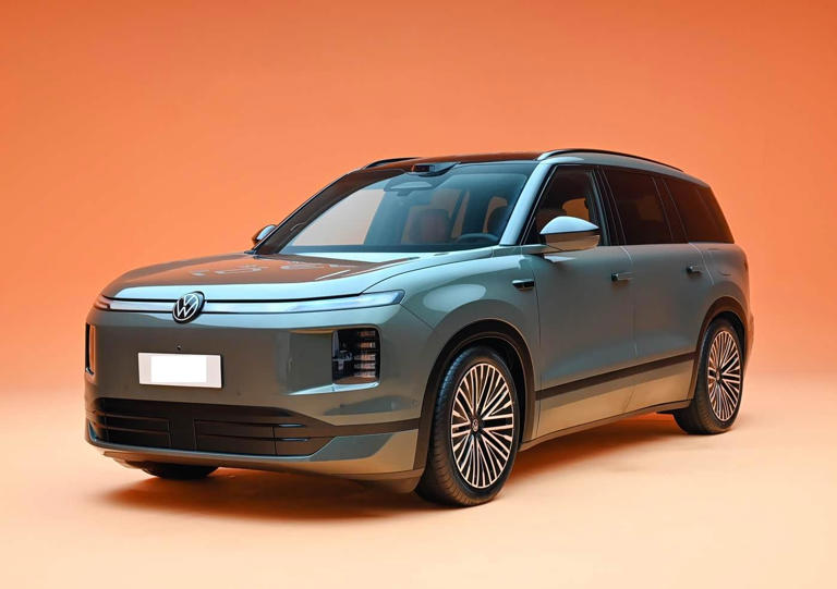 上汽大众全新旗舰SUV—ID.ERA9X上市！限时不足30万起，外观大气