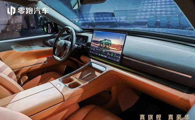 15天狂收1.5万订单！零跑D19到底凭什么爆火？