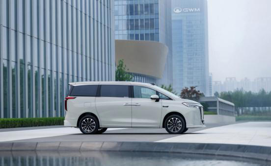 MPV+SUV合体?魏牌高山7 SUV版 专治“选择困难症” MPV+SUV合体?魏牌高山7SUV版专治“选择困难症”