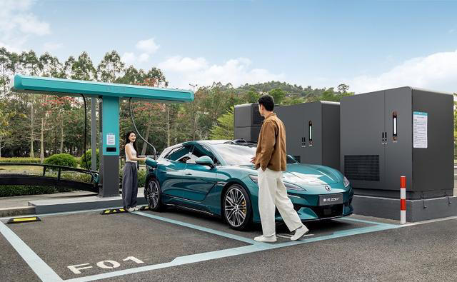 全新腾势Z9GT5月热销5949台，连续两月蝉联销量TOP1
