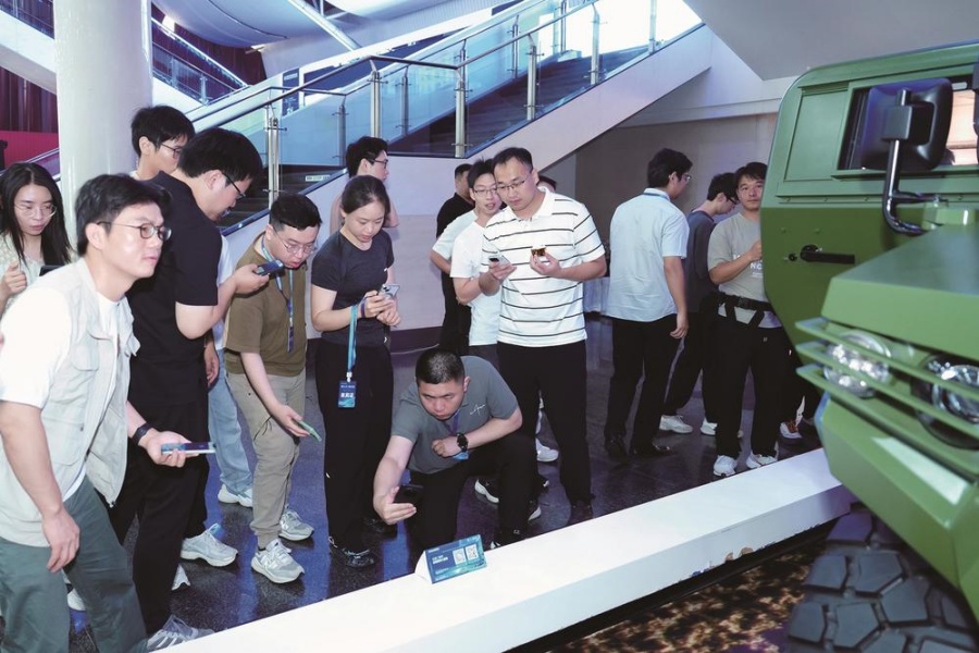 强化转型发展人才支撑