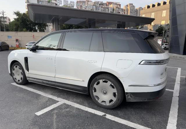 比路虎揽胜更大的全纯电SUV