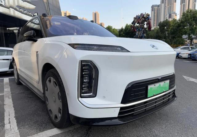 比路虎揽胜更大的全纯电SUV