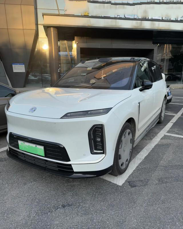 比路虎揽胜更大的全纯电SUV