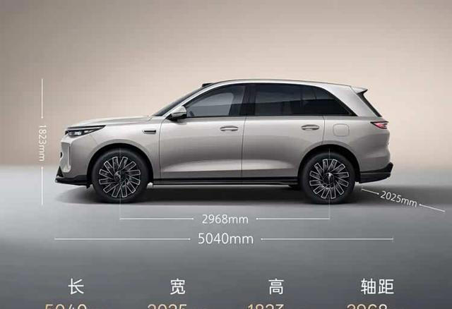 一车双版各取所需 魏牌V8X上市 大五座+402km纯电+1659km综合续航 一车双版各取所需魏牌V8X上市大五座+402km纯电+1659km综合续航