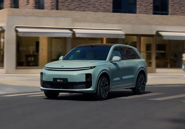 25万可入手的五座SUV，乐道L80、理想L6核心对比，谁才是真香之选