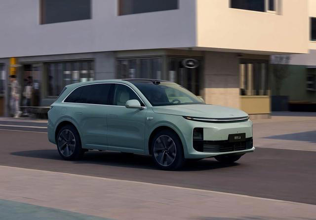 25万可入手的五座SUV，乐道L80、理想L6核心对比，谁才是真香之选