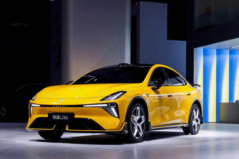 2026成都车展：深蓝G318携智能科技上市深蓝L06特别版吸睛亮相