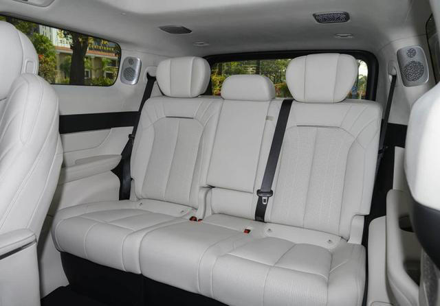 成都车展看啥车？银河V900兼顾舒适与安全