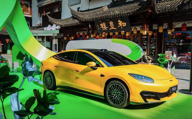 方程S系列将于9月上旬上市即交付,首搭比亚迪智慧生态2.0 方程S系列将于9月上旬上市即交付,首搭比亚迪智慧生态2.0