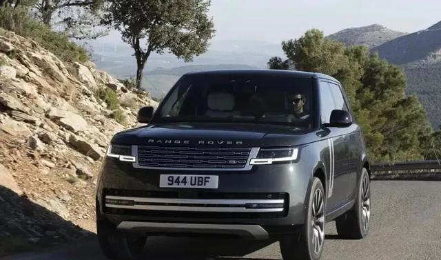 动力堪比V8发动机，续航最高达600km，路虎揽胜SUV纯电版官图发布