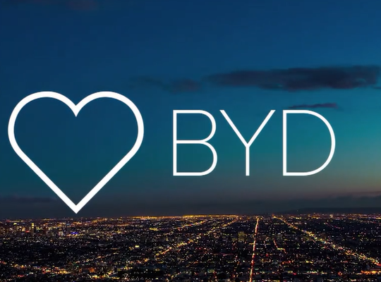 用新能源汽车“绿化”未来 构建绿色理想国